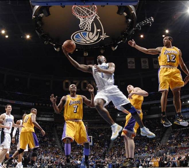 巴塞罗那的 巴塞罗那的